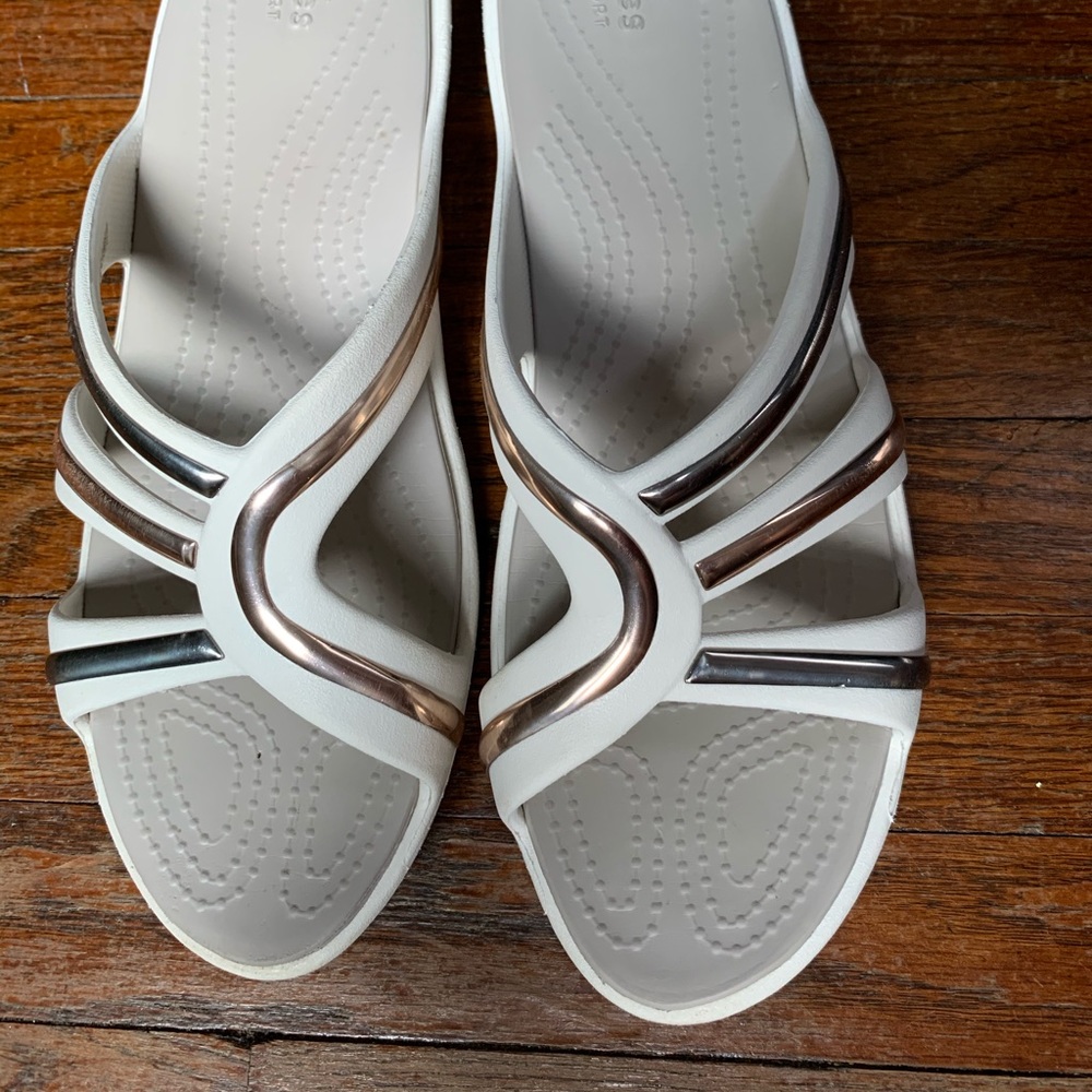 Crocs Metallic White Wedges